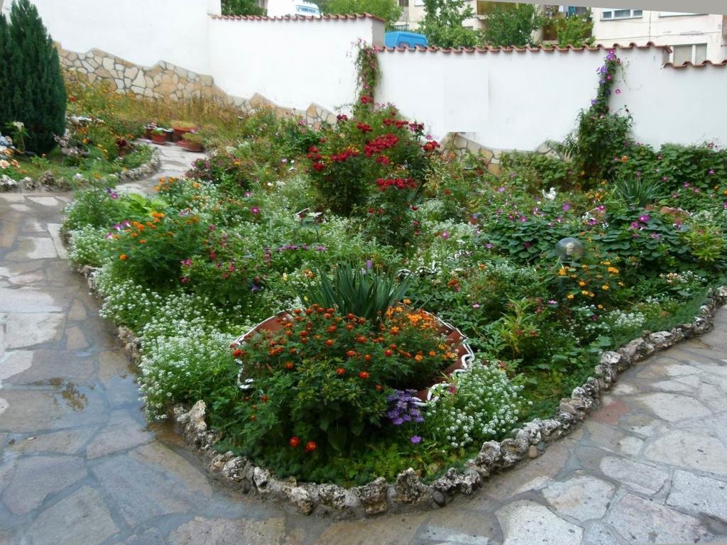 Family Hotel St. Constantine And Helena Ивайловград Екстериор снимка